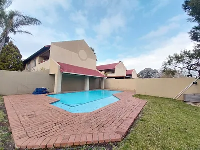 2 Bedroom Apartment For Sale in Randburg - img