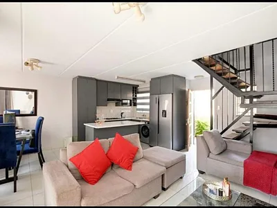 2 Bedroom House For Sale in Pretoria - 64h6.webp