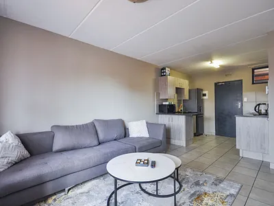 2 Bedroom Apartment For Sale in Pretoria - QGtQ.webp