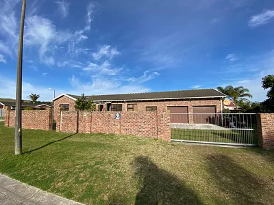 3 Bedroom House For Sale in Port Elizabeth - gmgK.webp