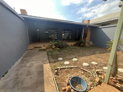 2 Bedroom Townhouse For Sale in Mookgopong - Me3q.webp