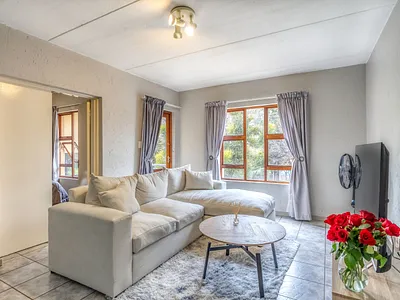 1 Bedroom Apartment For Sale in Randburg - ZGsB.webp