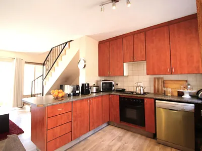2 Bedroom Townhouse For Sale in Midrand - eGzk.webp