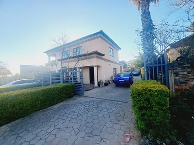6 Bedroom House For Sale in Pretoria - Qo6V.webp