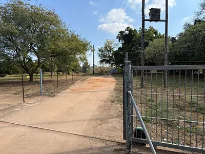 Vacant Land For Sale in White River - JwSv.webp