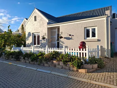 2 Bedroom House For Sale in Malmesbury - img