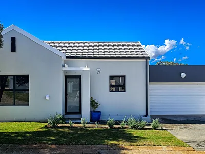 2 Bedroom House For Sale in Malmesbury - img