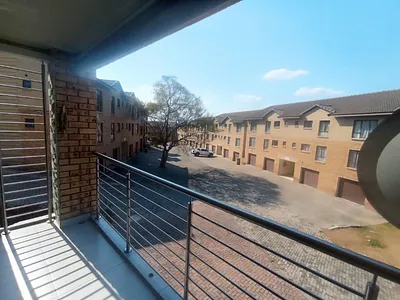 3 Bedroom Townhouse For Sale in Nelspruit - kiYA.webp