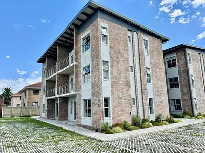 2 Bedroom Apartment For Sale in George - r4aB.webp