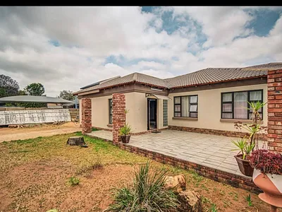 3 Bedroom House For Sale in Klippoortjie, Boksburg - bxvs.webp