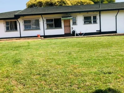 3 Bedroom House To Rent in Kempton Park - img