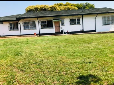 3 Bedroom House For Sale in Kempton Park - img