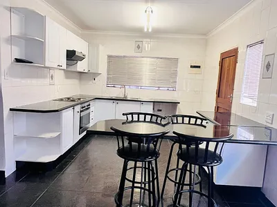 3 Bedroom House For Sale in Roodepoort - lyk2.webp