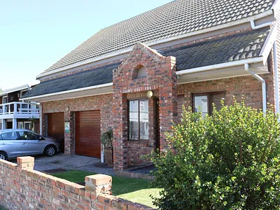 4 Bedroom House For Sale in Groot Brakrivier - nmVk.webp