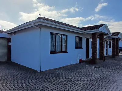 2 Bedroom Townhouse For Sale in George - S4NA.webp