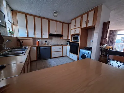 3 Bedroom Apartment For Sale in Pretoria - mJOZ.webp