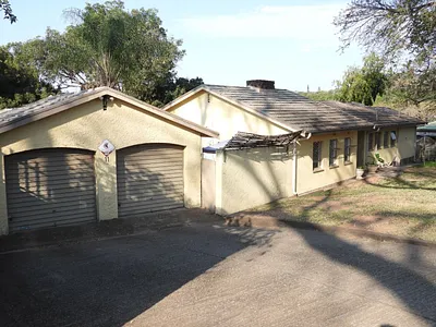 3 Bedroom House For Sale in Nelspruit - yM9W.webp
