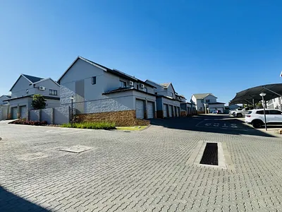 1 Bedroom Apartment For Sale in Midrand - 2CDz.webp