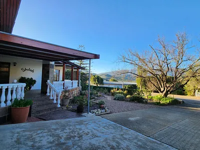 3 Bedroom House For Sale in Bonnievale - a8tZ.webp