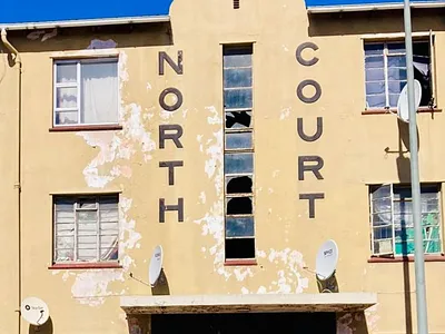 2 Bedroom Apartment For Sale in Port Elizabeth - cgAU.webp