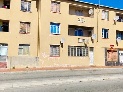 2 Bedroom Apartment For Sale in Port Elizabeth - iERb.webp