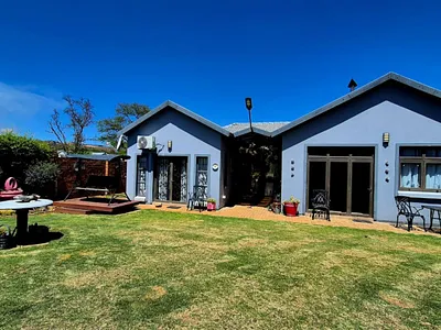 3 Bedroom House For Sale in Lydenburg - Z0hN.webp