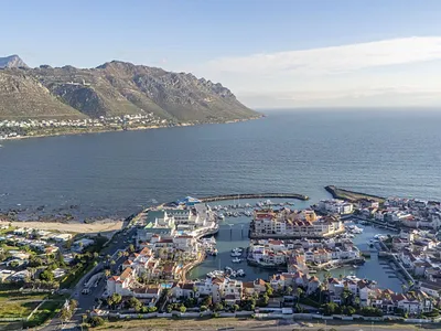 3 Bedroom Apartment For Sale in Gordons Bay - o2EA.webp