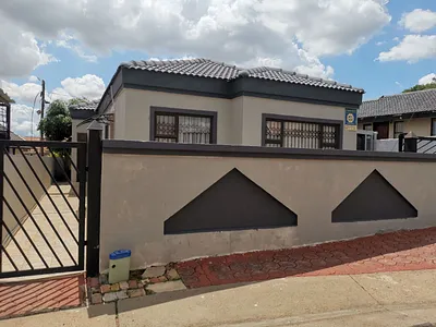 3 Bedroom House For Sale in Soshanguve - l3Ha.webp