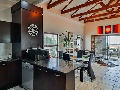 2 Bedroom Apartment For Sale in Sandton - UQVc.webp