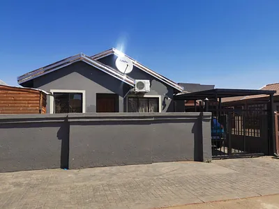 2 Bedroom House For Sale in Soshanguve - WrFP.webp