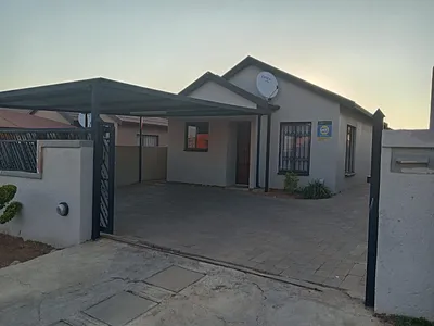 2 Bedroom House For Sale in Soshanguve - 7ZZp.webp