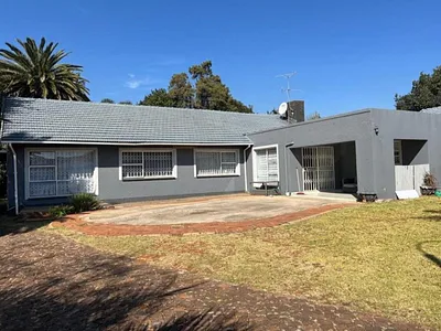 4 Bedroom House To Rent in Kempton Park - l8Tl.webp