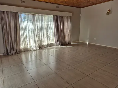 4 Bedroom House For Sale in Kuruman - VK4v.webp