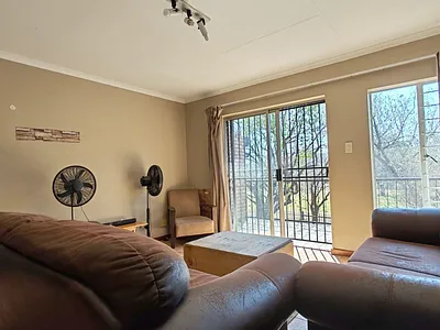 2 Bedroom Apartment For Sale in Centurion - 7v5k.webp