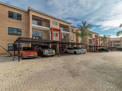 2 Bedroom Apartment For Sale in Randburg - plfJ.webp
