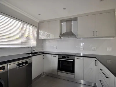 2 Bedroom House For Sale in Milnerton - ZClu.webp