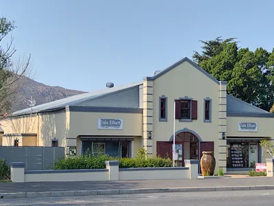 Commercial Property For Sale in Villiersdorp - E9dv.webp