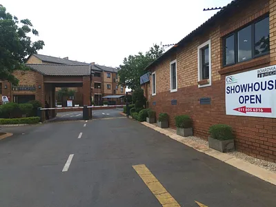 2 Bedroom Apartment For Sale in Pretoria - xr6F.webp