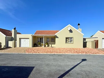 3 Bedroom Townhouse For Sale in Gansbaai - img