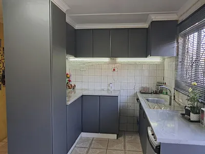 3 Bedroom House For Sale in Pinetown - LHsL.webp