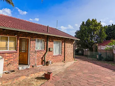 3 Bedroom House For Sale in Centurion - 9tl1.webp