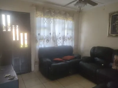 3 Bedroom House For Sale in Esikhawini - 8LM4.webp
