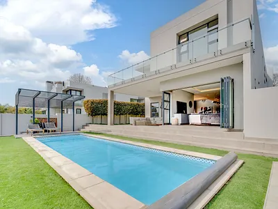 5 Bedroom House For Sale in Sandton - zFNM.webp