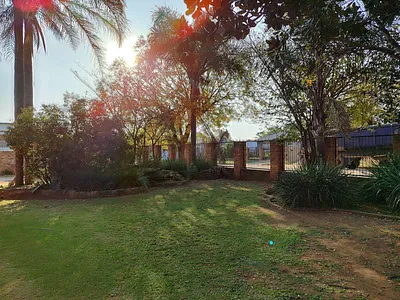 9 Bedroom House For Sale in Kempton Park - K4mp.webp