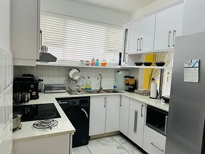 3 Bedroom Apartment For Sale in Pinetown - dcfn.webp