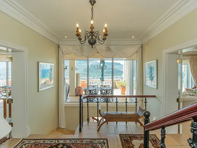 4 Bedroom House For Sale in Fish Hoek - TiuS.webp