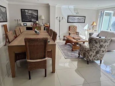 4 Bedroom House For Sale in Cape Town - lCYY.webp
