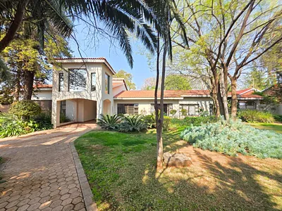 4 Bedroom House For Sale in Kimberley - VOkL.webp
