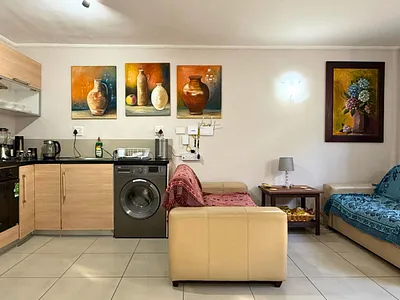 2 Bedroom Apartment For Sale in Gansbaai - KgM4.webp