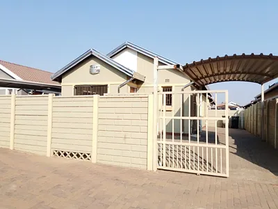 3 Bedroom House To Rent in Leopard's Rest Security Estate, Alberton - 8Bl7.webp